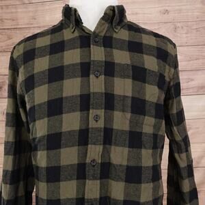 St John's Bay Shirt Mens Large Green Black Plaid Flannel Button Down Classic Fit